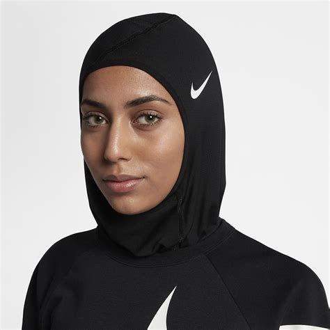 Hijab Nike Pro .